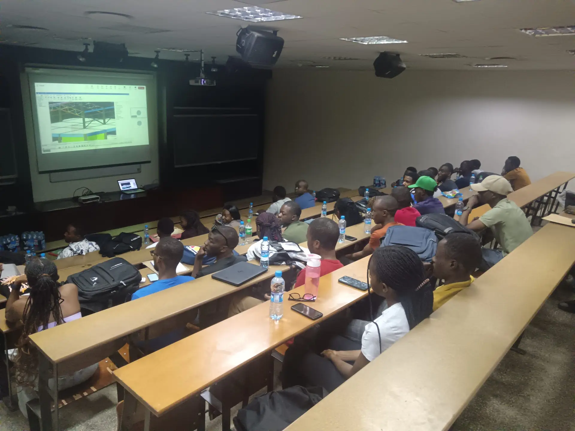 herramientas de ingeniería estructural para estudiantes zambianos