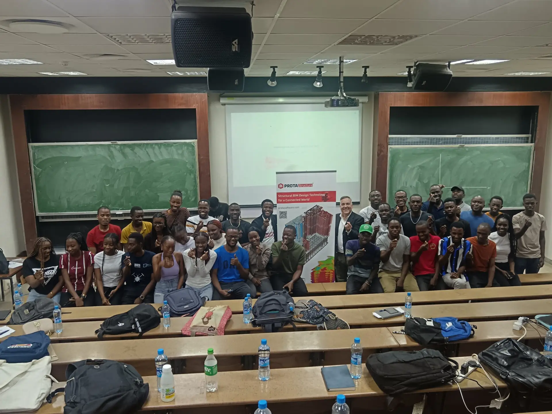 software de ingeniería avanzado diseñado para los futuros ingenieros de Zambia