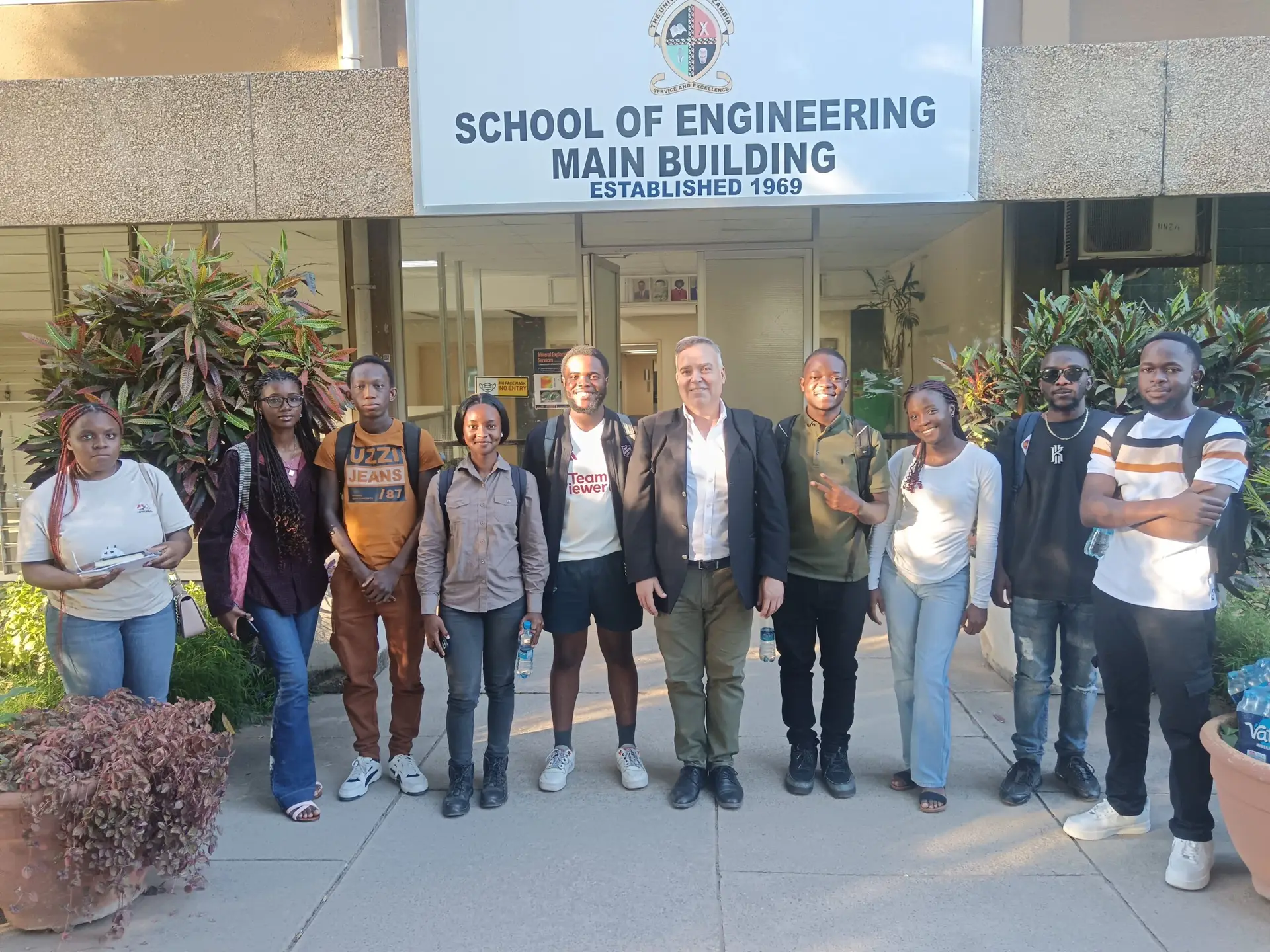 herramientas de ingeniería estructural para estudiantes zambianos