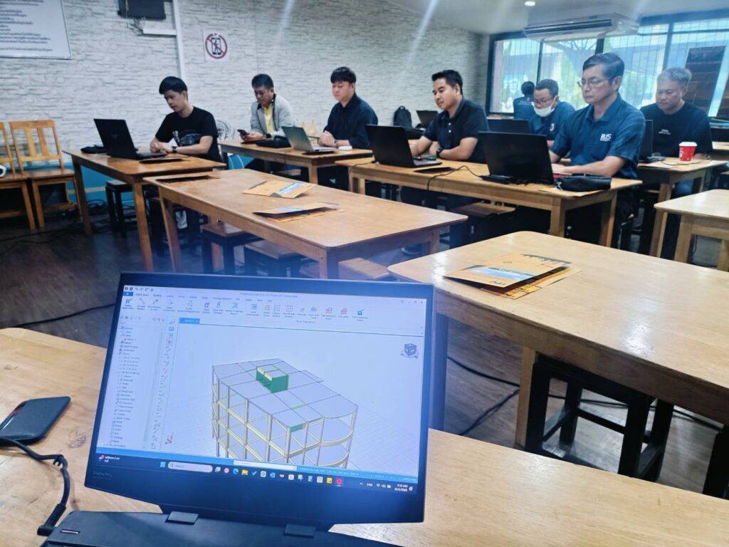Taller de ProtaStructure en Tailandia: evento en vivo donde ingenieros tailandeses aprendieron paso a paso flujos de trabajo de diseño sísmico y conexiones de acero.