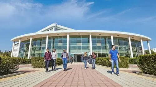 Les étudiants en génie civil de l&rsquo;université du Proche-Orient utilisent ProtaStructure pour leurs mémoires